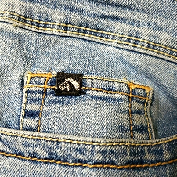 Jordache Girls Bootcut Jeans - Picture 4 of 11